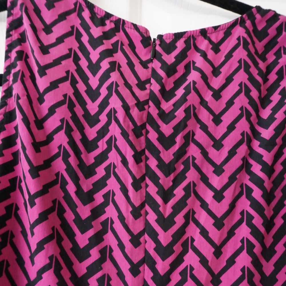 Francesca’s Chevron Print Dress - Picture 5 of 7